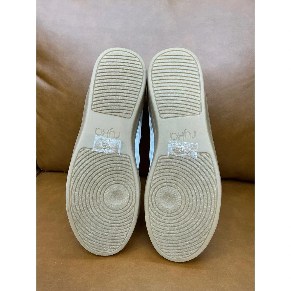 Ryka Viv Next Sneaker Womens 9W White New Gum Sole Low Top Lace Up Z1272